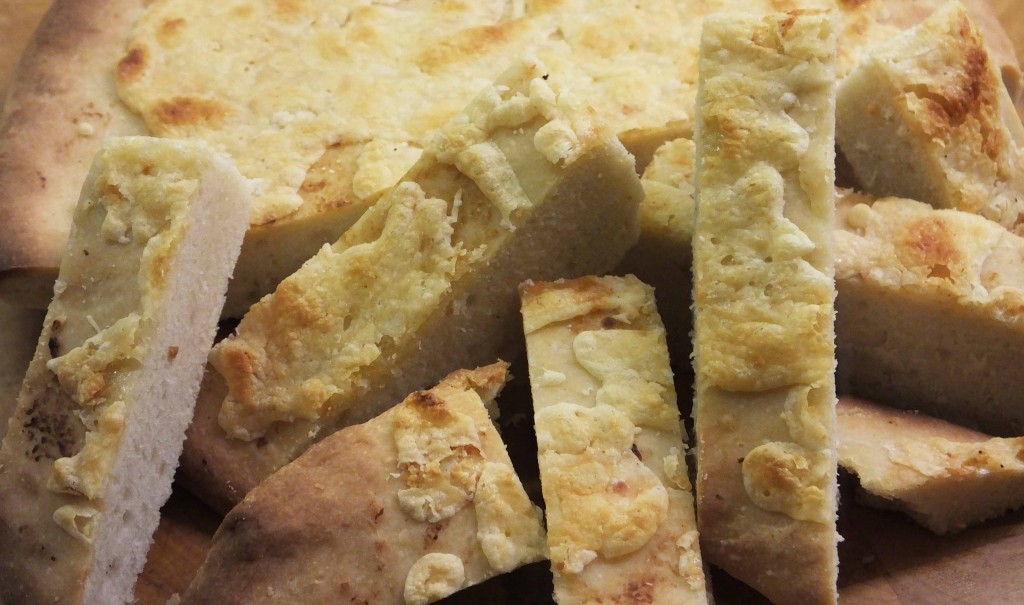 Yeast free focaccia bread recipe - Pikalily food blog
