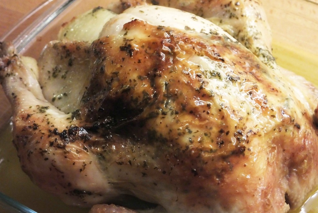 Whole roasted cooked chicken - Pikalily food blog