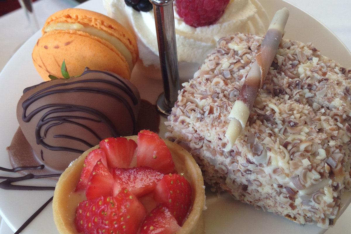 Burrendale Afternoon Tea Dessert - Pikalily Food Blog