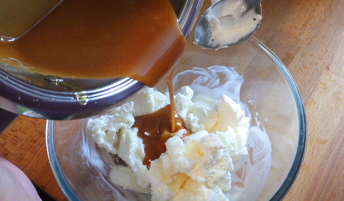 Homemade Salted Caramel Ice Cream - Pikalily Food Blog