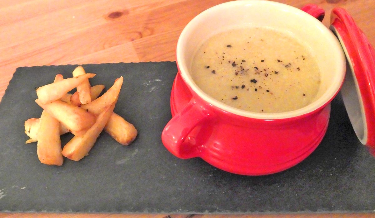 Curried Roasted Parsnip Soup - Pikalily Food Blog