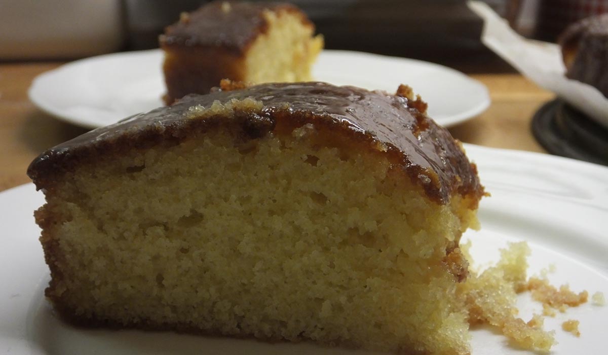 Lemon drizzle cake - Pikalily food blog