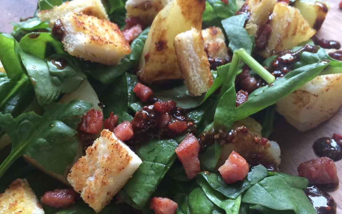 Warm potato and bacon salad - Pikalily Food Blog