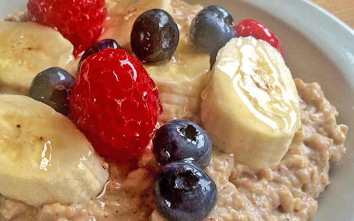 Flaxseed berry porridge - Pikalily Food Blog