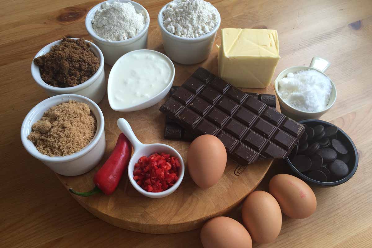 Chilli chocolate cake ingredients - Pikalily food blog