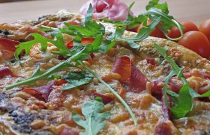 Parma ham and pesto puff pastry tart - Pikalily Food Blog